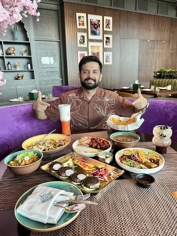 Mehul Hingu at Ranveer Brar's Kashkan Restaurant trying 24 Carat Golden Dal